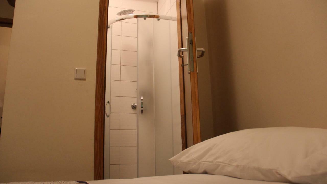 Elg Rooms بوستوينا المظهر الخارجي الصورة