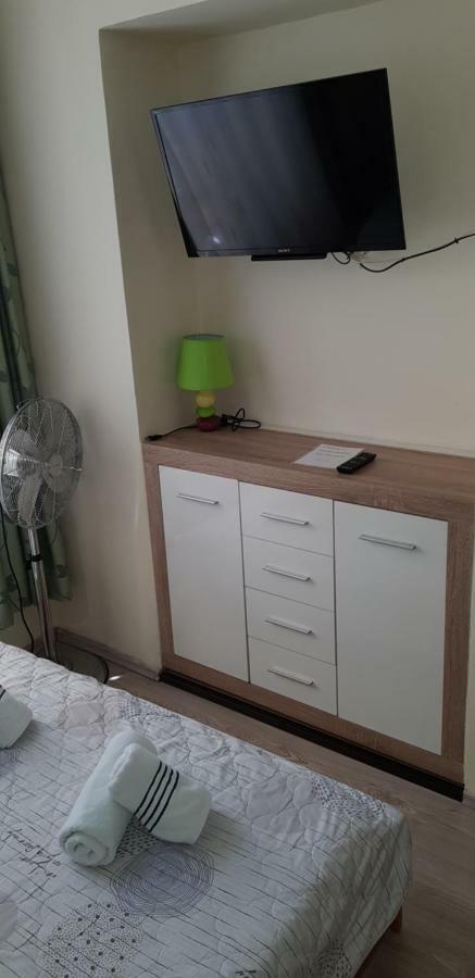Elg Rooms بوستوينا المظهر الخارجي الصورة